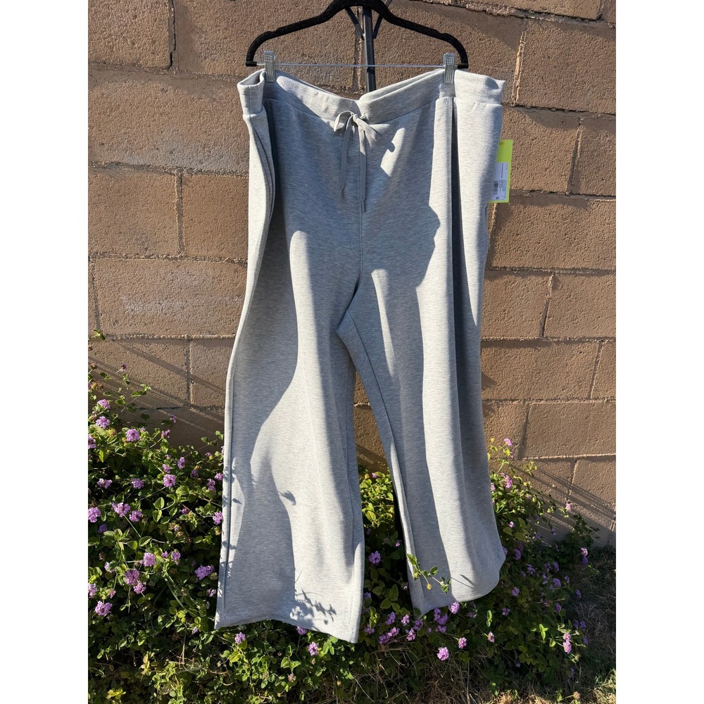 (K) 3-Piece Women's Plus Size 3X Pants & Joggers Reseller Wholesale Lot